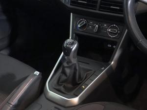 Volkswagen Polo hatch 1.0TSI Life manual - Image 15