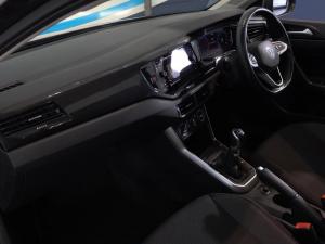 Volkswagen Polo hatch 1.0TSI Life manual - Image 17