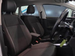 Volkswagen Polo hatch 1.0TSI Life auto - Image 13