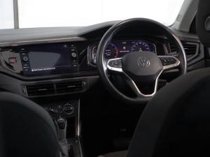 Volkswagen Polo hatch 1.0TSI Life auto - Image 14