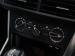 Volkswagen Polo hatch 1.0TSI Life auto - Thumbnail 16