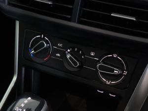 Volkswagen Polo hatch 1.0TSI Life auto - Image 16