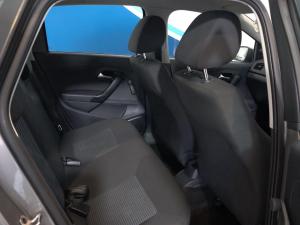 Volkswagen Polo Vivo hatch 1.6 Comfortline auto - Image 17