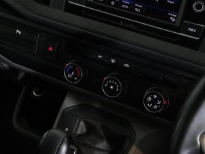 Volkswagen Transporter 2.0TDI Kombi SWB Trendline auto - Image 11