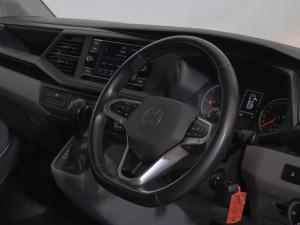 Volkswagen Transporter 2.0TDI Kombi SWB Trendline auto - Image 18