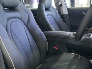 Omoda C5 1.5T SHS HEV - Image 16