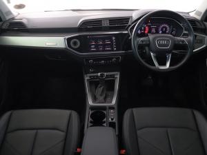 Audi Q3 40TFSI quattro Advanced - Image 21