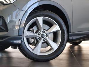 Audi Q3 40TFSI quattro Advanced - Image 3