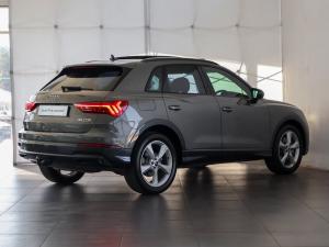 Audi Q3 40TFSI quattro Advanced - Image 9
