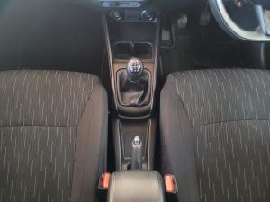 Toyota Rumion 1.5 SX manual - Image 14