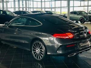 Mercedes-Benz C-Class C200 coupe auto - Image 11