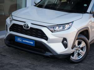 Toyota RAV4 2.0 GX auto - Image 2