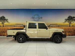 Toyota Land Cruiser 79 4.2D double cab - Image 3