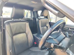 Toyota Hilux 2.8GD-6 Xtra cab 4x4 Legend 50 auto - Image 18