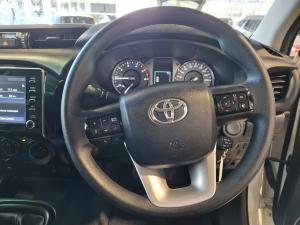 Toyota Hilux 2.4GD-6 Xtra cab Raider manual - Image 8