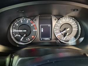 Toyota Hilux 2.4GD-6 Xtra cab Raider manual - Image 11
