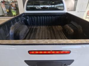 Toyota Hilux 2.4GD-6 Xtra cab Raider manual - Image 14