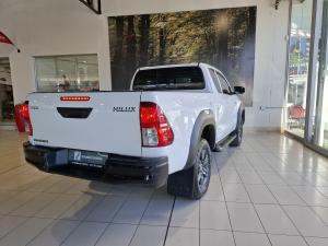 Toyota Hilux 2.4GD-6 Xtra cab Raider manual - Image 2