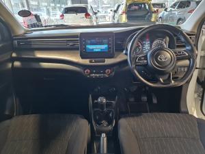Toyota Rumion 1.5 TX manual - Image 6