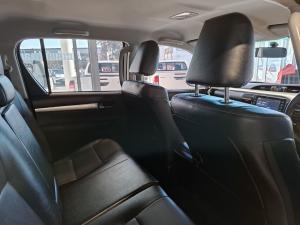 Toyota Hilux 2.8GD-6 double cab Raider auto - Image 13