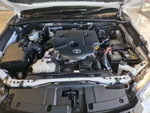 Toyota Hilux 2.8GD-6 double cab Raider auto - Image 15