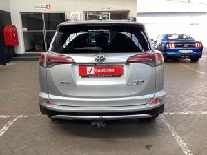 Toyota RAV4 2.2D-4D AWD VX - Image 5