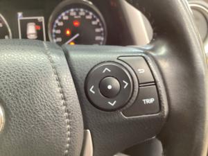 Toyota RAV4 2.2D-4D AWD VX - Image 10