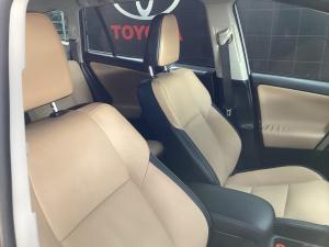Toyota RAV4 2.2D-4D AWD VX - Image 17