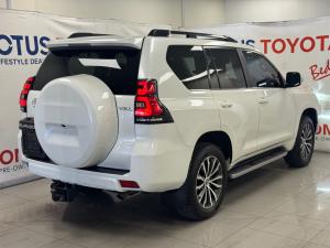 Toyota Land Cruiser Prado 2.8GD VX-L - Image 2