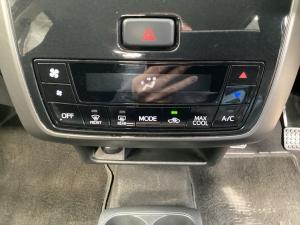 Toyota Agya 1.0 - Image 12