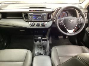 Toyota RAV4 2.0 GX auto - Image 6
