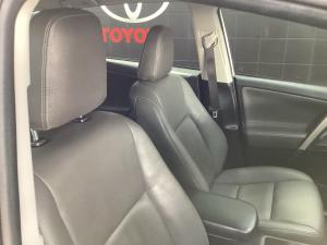 Toyota RAV4 2.0 GX auto - Image 17