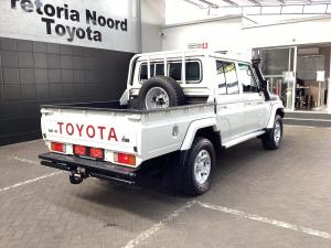 Toyota Land Cruiser 79 4.5D-4D V8 double cab LX - Image 2