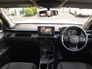 Toyota Hilux 2.8 GD-6 RB SRX automaticD/C - Image 6