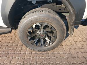 Toyota Hilux 2.8 GD-6 RB SRX 4X4 automaticD/C - Image 17