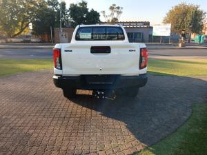 Toyota Hilux 2.8 GD-6 RB SRX 4X4 automaticD/C - Image 5