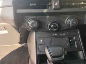 Toyota Hilux 2.8 GD-6 RB SRX 4X4 automaticD/C - Image 12
