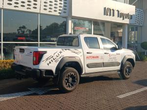 Toyota Hilux 2.8 GD-6 RB SRX 4X4 automaticD/C - Image 2