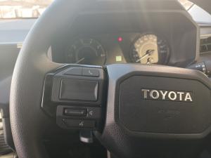 Toyota Hilux 2.8 GD-6 RB SRX 4X4 automaticD/C - Image 9