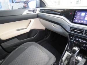 Volkswagen Polo 1.0 TSI Life Tiptronic - Image 14