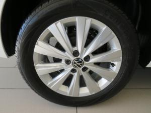 Volkswagen Polo 1.0 TSI Life Tiptronic - Image 24