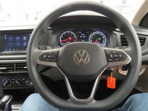 Volkswagen Polo 1.6 Tiptronic - Image 13