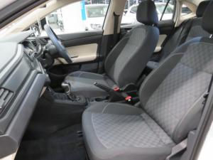 Volkswagen Polo 1.6 Tiptronic - Image 7
