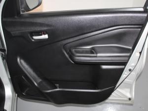 Toyota Vitz 1.0 XR AMT - Image 15