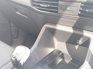 Volkswagen Caddy Kombi 2.0TDi - Image 12