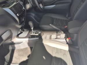 Nissan Navara 2.5DDTI PRO-2X automatic D/C - Image 7