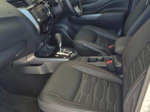 Nissan Navara 2.5DDTI PRO-4X 4X4 automatic D/C - Image 7