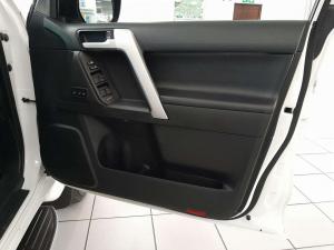 Toyota Prado VX-L 2.8GD automatic - Image 14