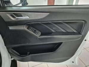 GWM P-SERIES 2.0TD DLX 4X4 automatic D/C - Image 10