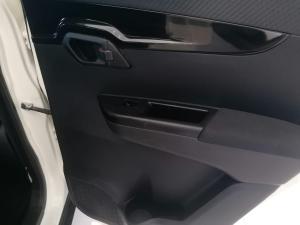 Mahindra KUV 100 1.2 K8+ NXT - Image 17